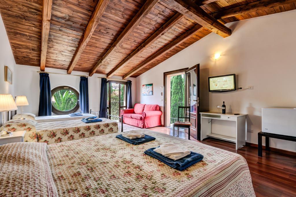 Relais Villaggio Azzurro Rzym Pokój zdjęcie